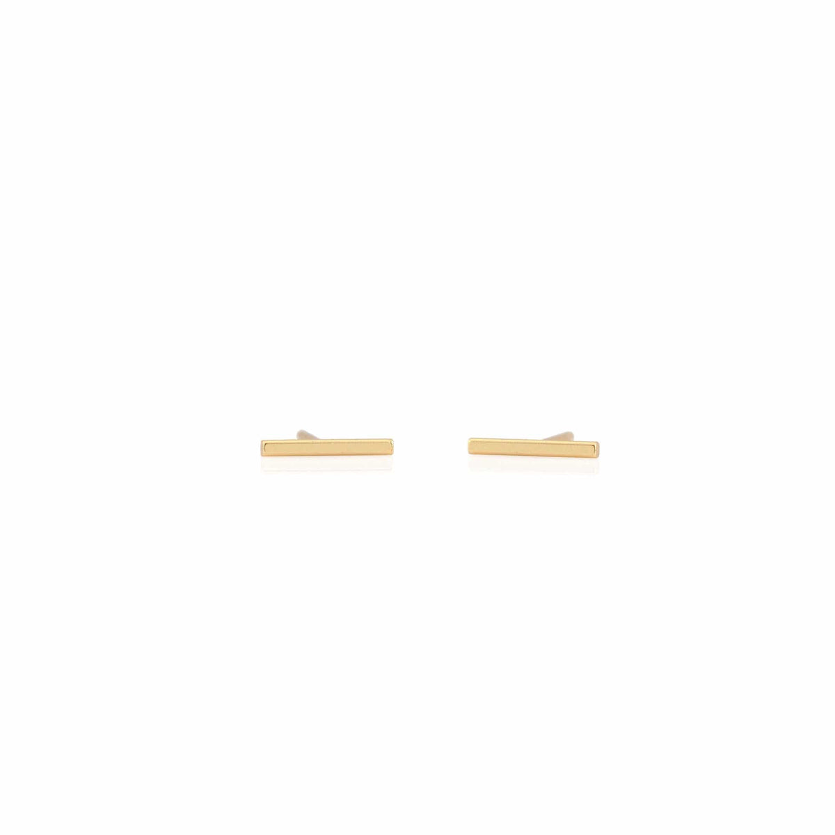 Bar Dash Stud Earrings in 18K gold vermeil